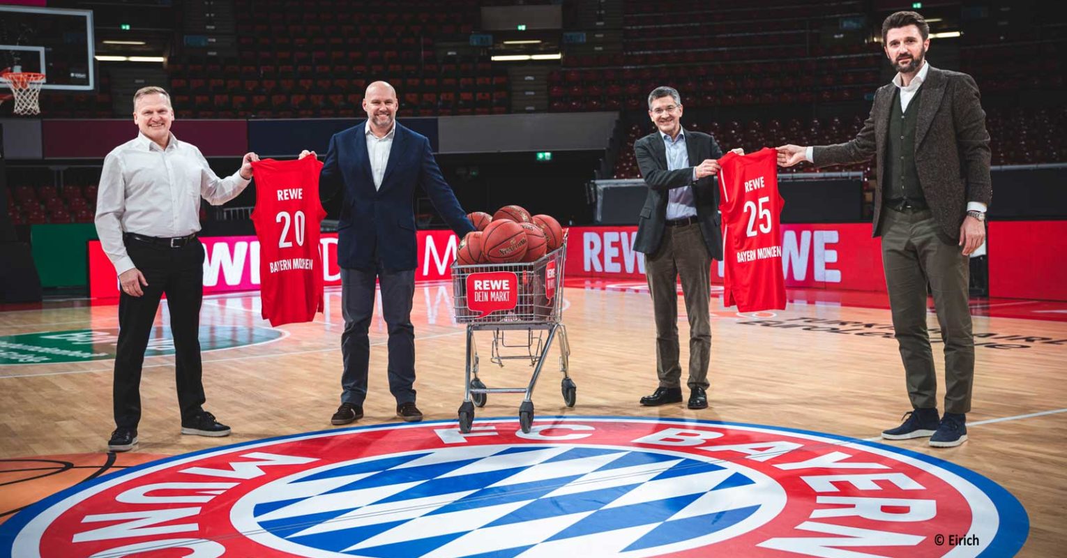 REWE und der FC Bayern Basketball vereinbaren Platin-Partnerschaft