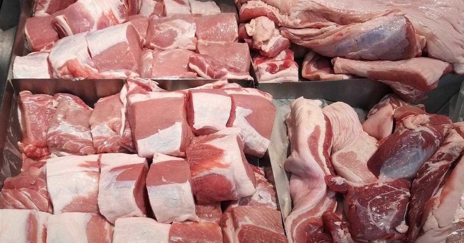 Greenpeace deckt auf: viel Schweinefleisch mit resistenten Keimen belastet