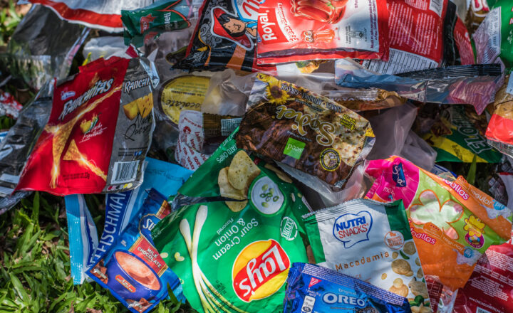 Verpackungscheck der Deutschen Umwelthilfe offenbart umwelt- und klimaschädliche Einweg-Müllflut bei Supermärkten und Discountern