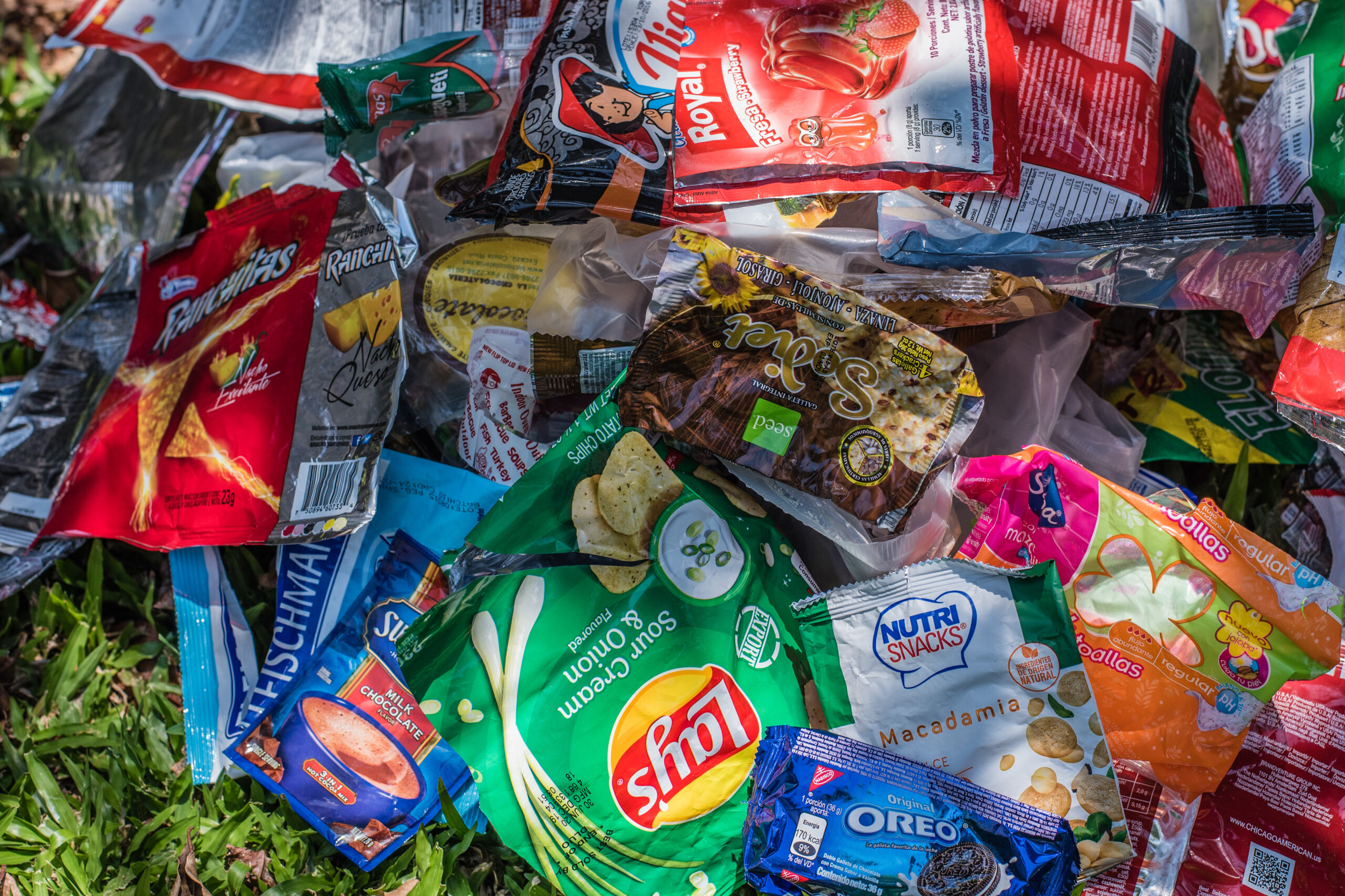 Verpackungscheck der Deutschen Umwelthilfe offenbart umwelt- und klimaschädliche Einweg-Müllflut bei Supermärkten und Discountern